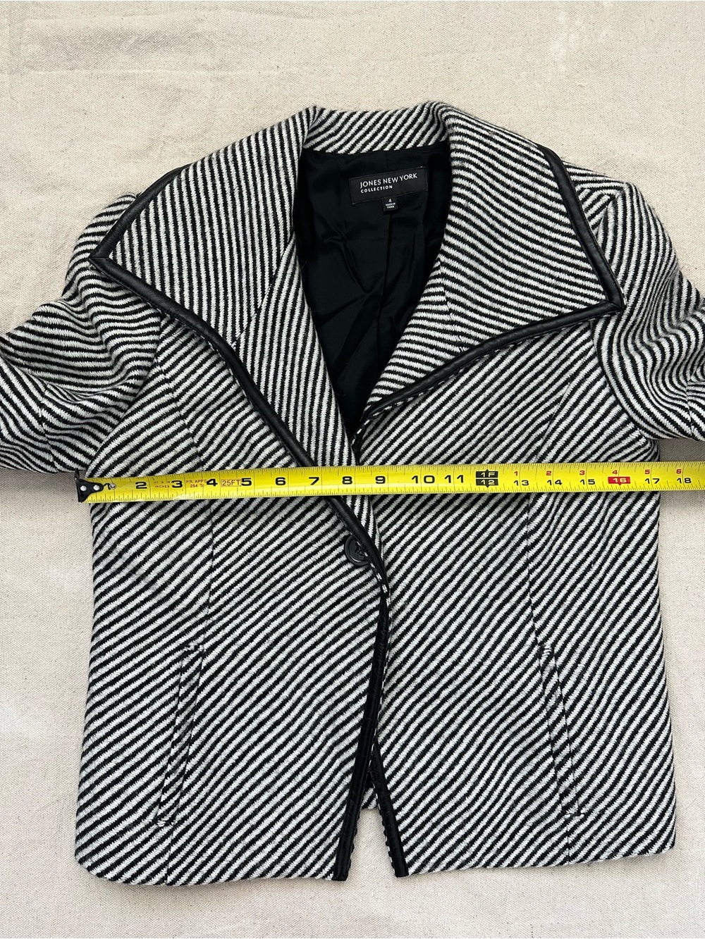NWT Jones New York Striped Wool Blend Blazer Jacket with Leather Trim Size 4 - Picture 6 of 8